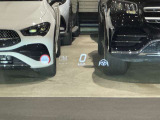 納車前整備は、メルセデスベンツ国際認定メカニックによる最新の検査ライン等の施設が充実した当社工場で入念に行います。メルセデス・ベンツの定める厳しい基準をクリアしたお車のみをご案内させて頂きます。