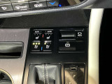 運転席&助手席には、冬はシートヒーター、夏はベンチレーションシステムが備わっており、快適にドライブしていただけます。