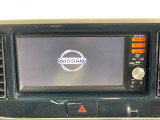 【純正ナビ】人気の純正ナビを装備。オーディオ機能も充実しており、Bluetooth接続すればお持ちのスマホやMP3プレイヤーの音楽を再生可能!毎日の運転がさらに楽しくなります!!