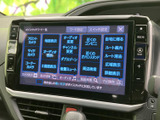 ナビやオーディオの各種メニューを画面上で確認でき、目的に合わせて機能を選びやすい構成です。タッチ操作で画面を切り替えられ、日々の移動をサポートします。