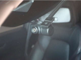 前後ドライブレコーダー搭載しているので事故の時安心できます。後ろからのあおり運転にも対応♪