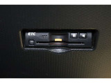 高速道路走行の料金所をノンストップで通過できるETCを装備!※ ETCカードのお申し込みも当社にお任せ下さい!