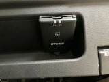 ETCを装備。これで高速道路の料金所もノーストレス。ノンストップで通過します。