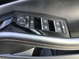 パワーウインド・電動格納付きドアミラースイッチは、運転席ドアに集中☆