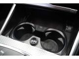 ドリンクホルダーを使わないときは蓋も出来ます☆お問い合わせは大阪BMW Premium Selection 吹田(無料ダイヤル)0078-6002-613077迄お待ちしております☆〒564-0054大阪府吹田市芳野町5-55 06-4861-5515