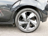 右フロント205/60R17タイヤ&純正アルミホイール!