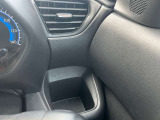 運転席ドリンクホルダー