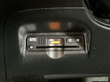 【ETC車載器】もはや必須アイテムのETCを搭載!高速道路のご利用時にとても便利!わずらわしい料金所での現金支払いが不要となりスムーズに通過できます♪