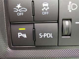 S-PDL切替スイッチです。回生ブレーキの強弱によりワンペダルドライブが可能となります。
