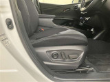 運転席はパワ-シ-トとなっております。