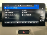 フルセグTV、Bluetoothオーディオ、ミュージックプレーヤー接続など多彩なオーディオ機能を搭載♪