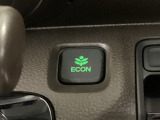 ★ECONスイッチ★ エコドライブを加速しよう!スイッチをONにすると、運転の仕方によるロスを抑え込み燃費をよくするようクルマが頑張ります(*^ー^*)燃費向上にチャレンジ♪