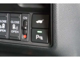 パワーテールゲートは運転席からも操作する事が可能です!