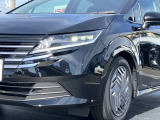 アダプティブLEDヘッドライト、対向車や先行車を照射しないように配光をかえることによりハイビーム状態でも対向車が眩しくない為、暗い道でも安心して走行できます。