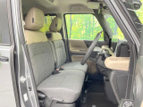 運転席シート廻りは使用感も少なく、良好な状態となっています。丁寧に使われていたことがよくわかりますね。