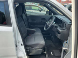 運転席・助手席です。実際に乗って頂き乗り心地をご体験してみてください。