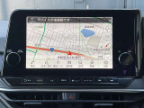 ナビゲーションを利用することで、目的地までのルートを案内し、最新の道路状況を反映して最適なルートを提案してくれます。また、渋滞を回避するルートを提案してくれるので、安全に目的地に到着することができます