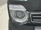 LEDヘッドライトは、点灯の瞬間から最大光量を発揮し、突然暗くなるトンネルなどでの安定感を高めます。