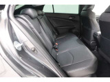 当社でご購入していただいた全ての車両はご納車前に、しっかり点検・整備してからのご納車になります。点検部位はエンジンオイル交換・ワイパーゴム・ブレーキ点検・調整・その他を確認の上ご納車致します。