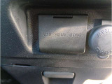 納車前整備は提携工場にて行い、納車時整備記録簿を発行いたします。基本交換消耗品については整備欄をご参照ください。
