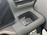 運転席用ドリンクホルダーです
