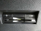 ナビ連動タイプのETC車載機です。ナビゲーションと連動してくれますのでカード未挿入を知らせてくれるなど便利な機能が追加されています。