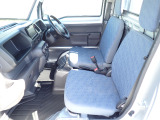 ☆ディーラーならではの上質な車!購入後も安心して頂けるバックアップ体制!!小さな事でもお気軽にお問合せ下さい!