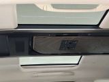 ご覧いただきありがとうございます。車両詳細等お気軽に店舗スタッフまでお問い合わせください。通話無料の専用フリーダイヤルもご用意しております【0078-6003-542979】ぜひご利用くださいませ。