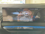 i-Drive 純正HDDナビゲーション Bluetooth接続でスマートフォンとリンクし音楽を楽しんだり、ハンズフリー通話ができます。Apple Car Playに対応。グーグルマップやアマゾンミュージックがご利用可能です。