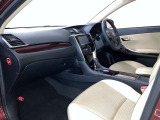 見通しのよいすっきりとした視界で、誰でも運転しやすいです。運転のしやすさは疲れにくさにも繋がりますよ♪