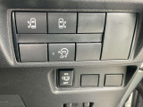 各種スイッチがまとまって付いてます。