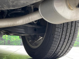 お車を安心してお乗りいただく為には、足回りの定期点検が欠かせません。サービスサポート(有償保証)では無料点検もご提供しており、安心のカーライフをお過ごしいただけるサポート体制が整っています。