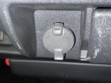 シガーソケット用の充電器が使用可能です!