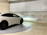 LEDヘッドランプです。十分な明るさを保ちつつも消費電力が少なく、バルブ寿命も長いのが特徴です。瞬時にMAXの光量を発揮するのもLEDならではです。