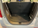 床が低いので荷室が広く使えます。重い荷物もラクに積み降ろしができて便利です。
