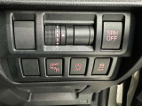アイドリングストップ機能がついているので、停車時にエンジンを止めて燃料消費を抑えます。環境にもお財布に優しいですね♪