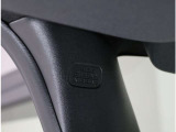 エアバッグは運転席、助手席以外にサイドカーテンエアバッグとサイドエアバッグが付いています。