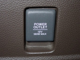 アクセサリーソケット機能付きです。消費電力120W(10A)以下のアクセサリーに、直流12Vの電源を供給します。