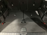 2列目、3列目を倒せば長いお荷物も十分積むことが可能でございます。