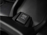 ◆12V電源ソケット◆スマートフォンの充電等にも便利な電源ソケット!使いやすい場所に装備されています。
