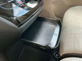 ちょっとした小物などが置けちゃうトレイ