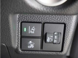 ◆VSA◆横滑り防止装置が装備されています。コーナーリング時の横すべりを抑える機能と、車両の急激な挙動変化を抑える機能で、安定した走行を実現しています。運転に安心とゆとりが出来ます。
