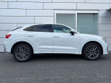 AudiQ3は、SUVらしい量感のあるボディを主張しながら、スポーティなクーペライクなラインを取り入れるという全く新しい挑戦をしています
