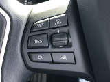 ACCアクティブ・クルーズ・コントロールストップ&ゴー機能付。前走車にあわせて自動的に減速・加速し車間距離をキープして追随致します。渋滞時などでも運転をサポートしてくれます。