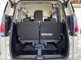 積み込みやすくて、たっぷり積める荷室です。シートアレンジできるものは、乗車人数と荷物の量や大きさによってシートを動かすことができるので、より快適なドライブが可能です!