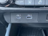 USB充電ポートがついています。
