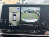アラウンドビューモニターです☆車の前後左右にカメラがついており駐車時には上から車を見たような画面が見れますので、4方向の状況を確認することができる便利な機能です☆