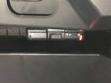 ETCが装着されています。再セットアップ後高速道路の料金所をノンストップで通過できて大変便利です。