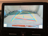 パノラミックビューモニターを装備。クルマを真上から見るように周囲を確認できます。機能の詳細はスタッフまでお問い合わせください。