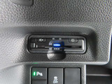 『ETC搭載』 高速利用時に便利なETCを搭載しております。高速道路での利用がスムーズになります!これで長旅も楽々♪納車時にセットアップをさせていただきますので、カードを差し込むだけでご利用いただけます。